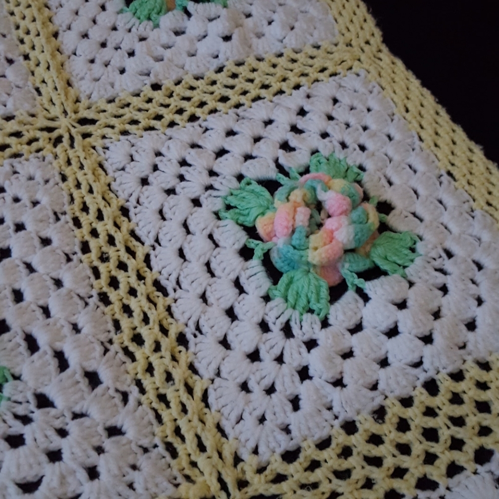 Crochet Blanket. - Picture 6 of 7